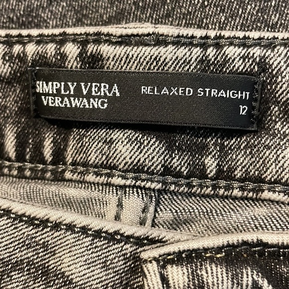 NWT Simply Vera Vera Wang Relaxed Straight Jeans. 12 - Picture 9 of 10